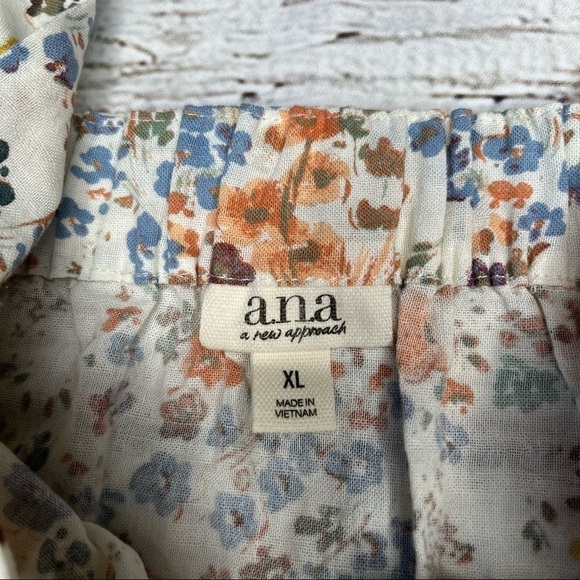 NWT A.N.A. Floral Print Flowy Tank Top Size XL - Picture 2 of 7